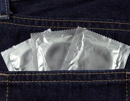 Alergi Kondom Mengincar Anda, Kenali Gejalanya