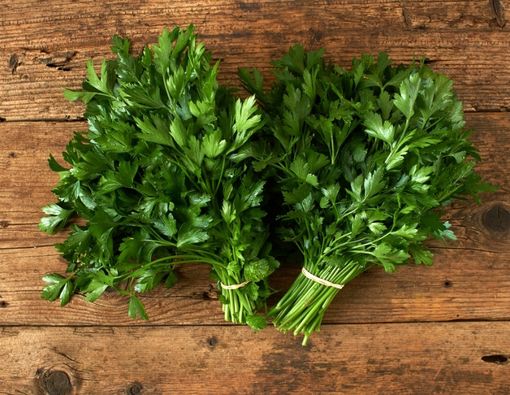 Manfaat Peterseli atau Parsley bagi Kesehatan Anak