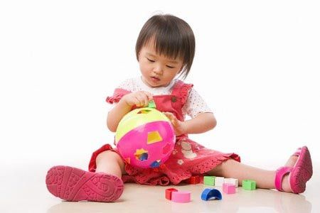 Kiat Memilih Mainan untuk Si Kecil 