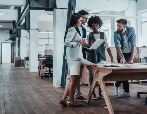 8 Manfaat Berdiri bagi Kesehatan, Jarang Diketahui!