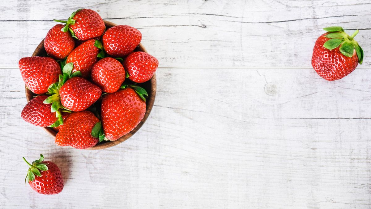 Mengenal Manfaat Stroberi untuk Mengatasi Sembelit