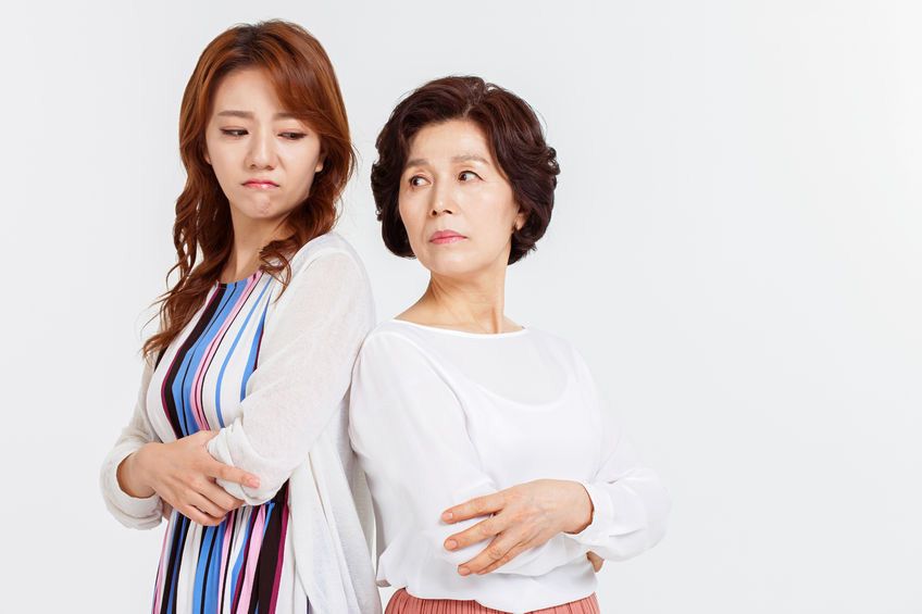 Alasan Kenapa Menantu Wanita dan Ibu Mertua  Sering Tidak Akur