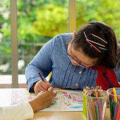 Mengenal Istilah Parenting Self-Efficacy dalam Merawat Anak Autisme