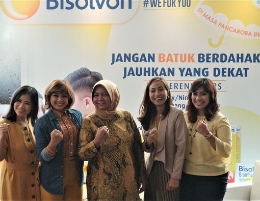 Batuk Berdahak di Musim Pancaroba? Atasi dengan Ini!