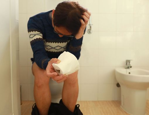 Warna dan Bentuk Kotoran Menggambarkan Kondisi Kesehatan Anda