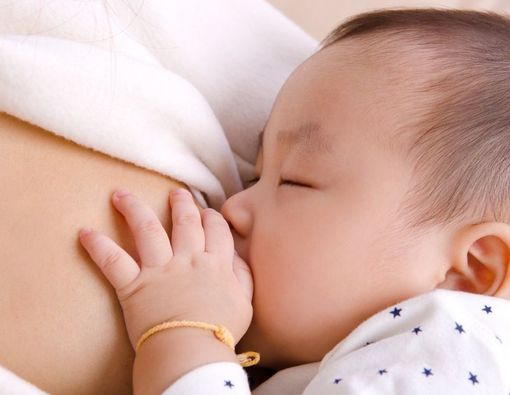 Mengenal Induksi Laktasi, Solusi Menyusui bagi Ibu Angkat