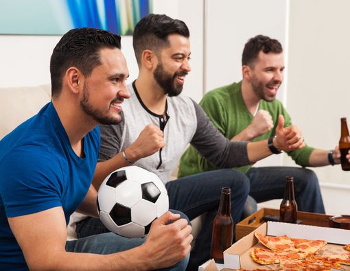 Hindari 3 Minuman Ini Saat Nonton Piala Dunia