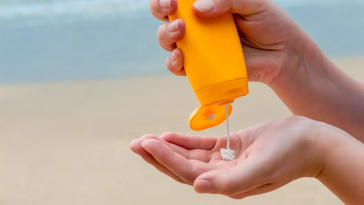 Bagaimana Cara Kerja Sunscreen dalam Melindungi Kulit?