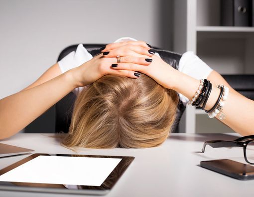 Tak Disangka, 5 Artis Ini Mengidap Penyakit Kronis