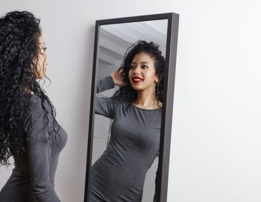 6 Tanda Penuaan yang Menggambarkan Usia Anda