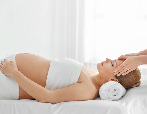 Amankah Pijat Refleksi untuk Ibu Hamil?