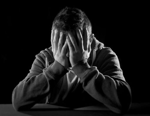 Mantan Pacar Awkarin Dituding Kena Collapse by Design, Apa Itu?