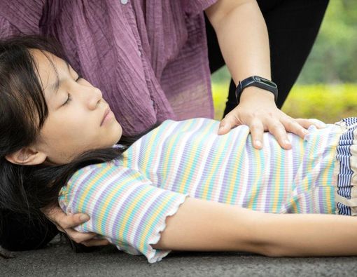 8 Pertolongan Pertama saat Mengalami Keracunan Sianida