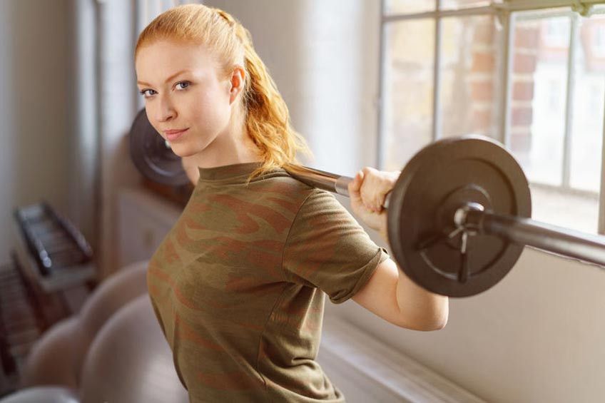 Wanita Latihan Angkat Beban, Bahayakah?