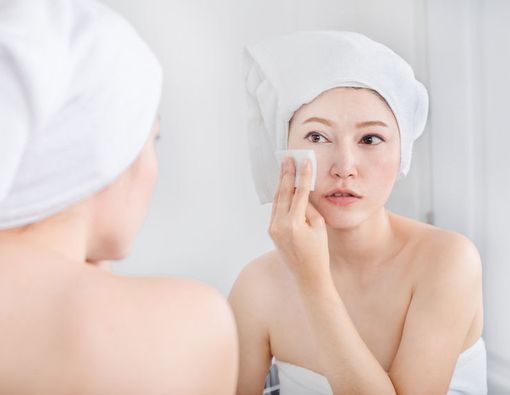 Raih Kulit Wajah Bebas Kilap Meski Berminyak