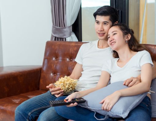 15 Rekomendasi Film Romantis Untuk Kamu dan Pasangan