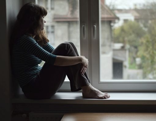 Kenali 6 Cara Mengatasi Depresi Musiman