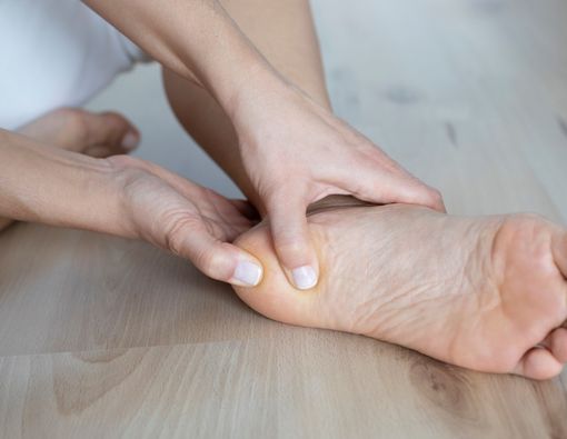 Benarkah Nyeri Tumit Merupakan Gejala Kanker Paru?