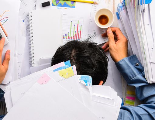 Kerja Shift Malam Bisa Picu Jantung Koroner? Ini Kata Dokter