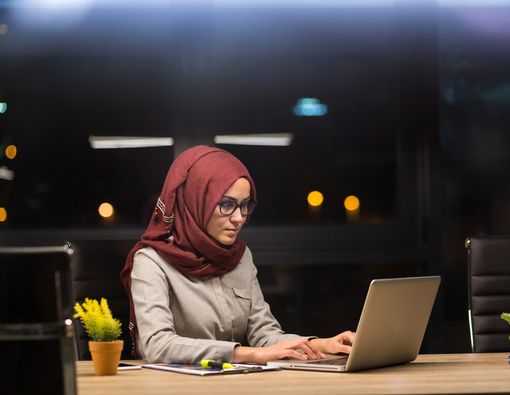 Adakah Hubungan Workaholic dengan Gangguan Kejiwaan?