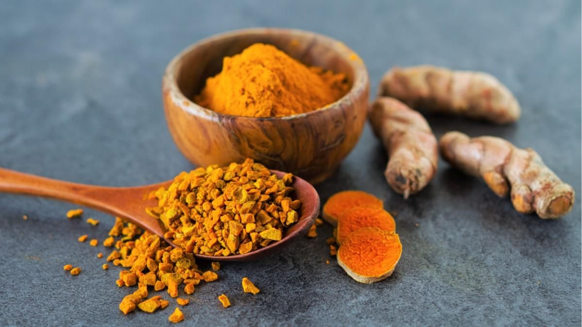 Kunyit Bermanfaat Mengatasi Gusi Bengkak, Benarkah?