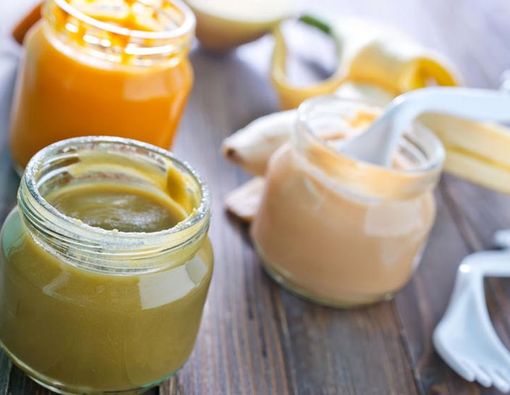 Cara Menyiapkan MPASI Saat Bepergian