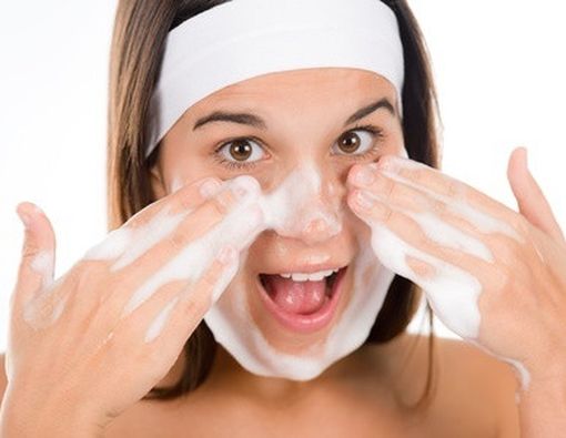 10 Cara Mudah Mengatasi Jerawat