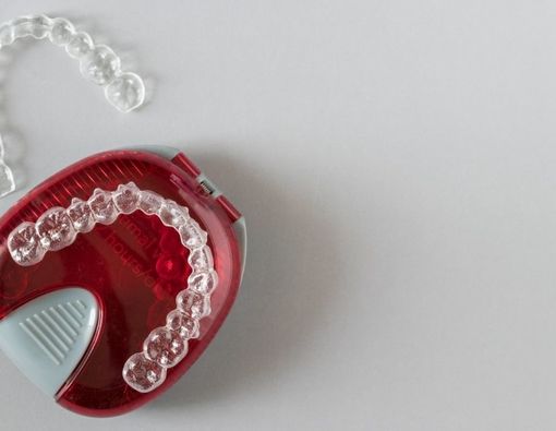 Kapan Anak Boleh Pakai Invisalign?