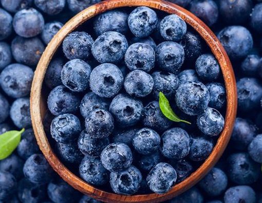 Atasi Nyeri Otot dengan Buah Berwarna Gelap