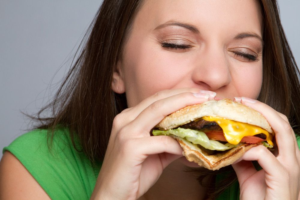 Hobi Konsumsi Makanan Cepat Saji Perlambat Metabolisme Tubuh?