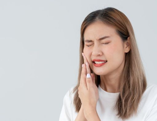 10 Pilihan Makanan untuk Bantu Atasi Gusi Berdarah