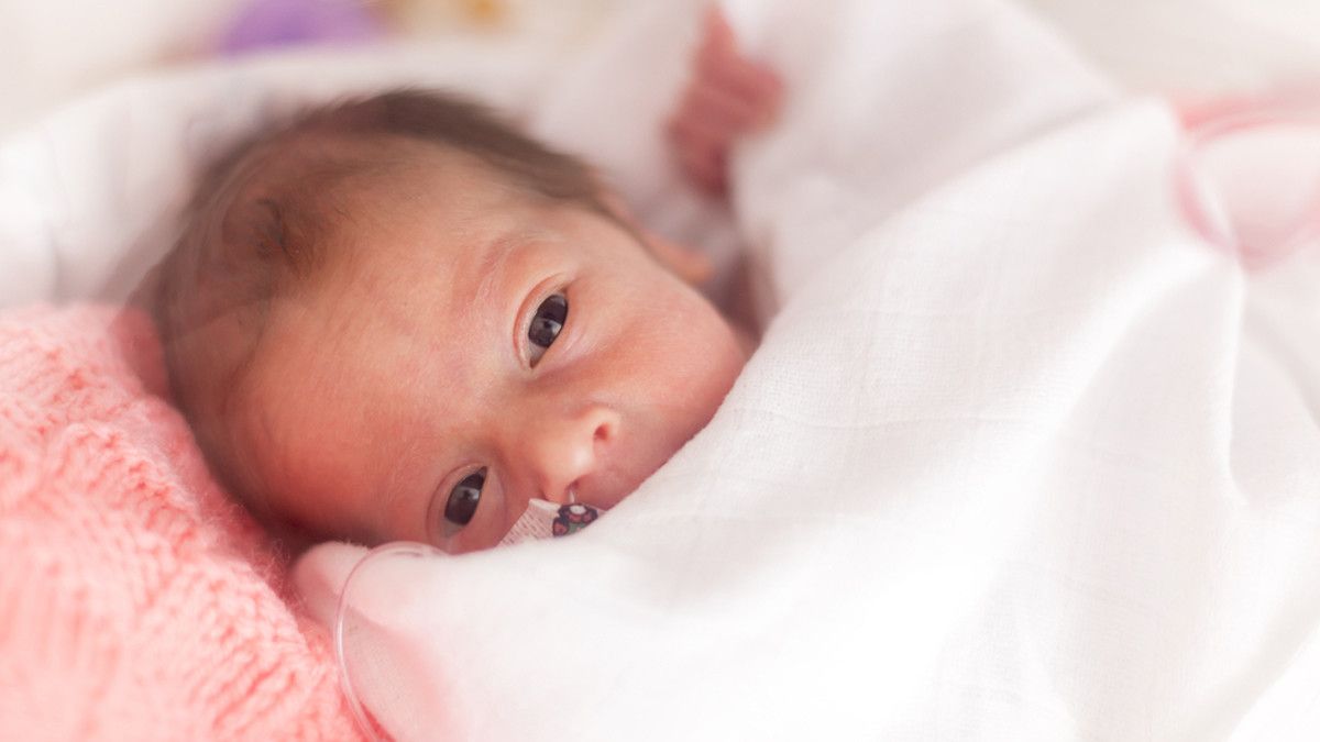 Mengenal Tahap Tumbuh Kembang Bayi Prematur