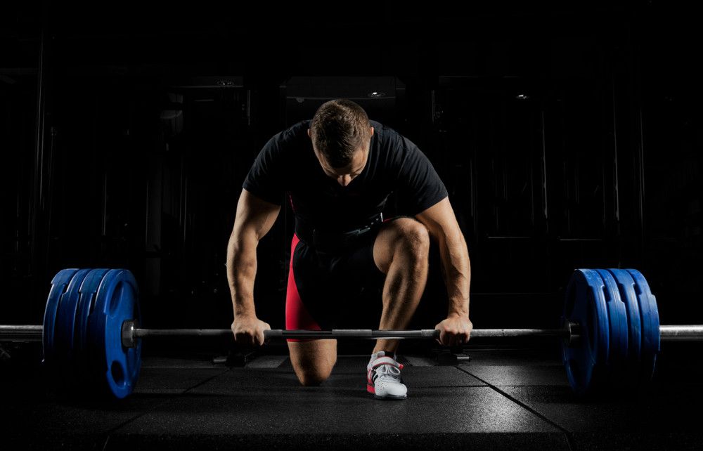 Waspada Nyeri Lutut bagi Atlet Angkat Besi