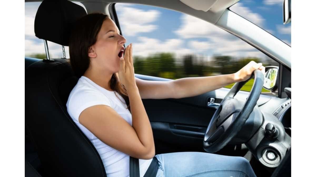 Penyebab Tenggorokan Sakit Saat Menguap