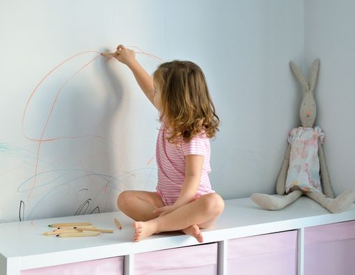 Manfaat Anak Bermain di Permukaan yang Datar