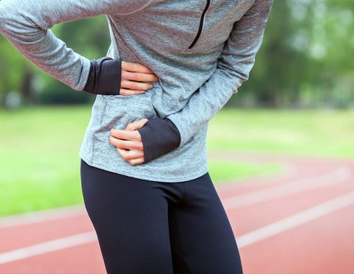 6 Tips Mencegah Kram Perut Saat Berlari