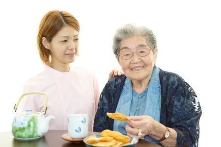 6 Hal yang Perlu Anda Ketahui Soal Pola Makan Manula