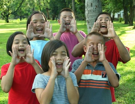 Melatih Anak agar Pandai Bergaul