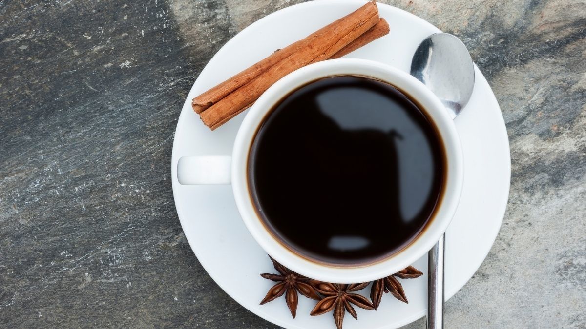 Minum Kopi Picu Mata Kedutan, Bagaimana Faktanya?