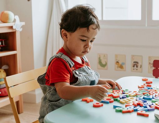 Nutrisi dan Stimulasi Dini Bantu Asah Kecerdasan Si Kecil