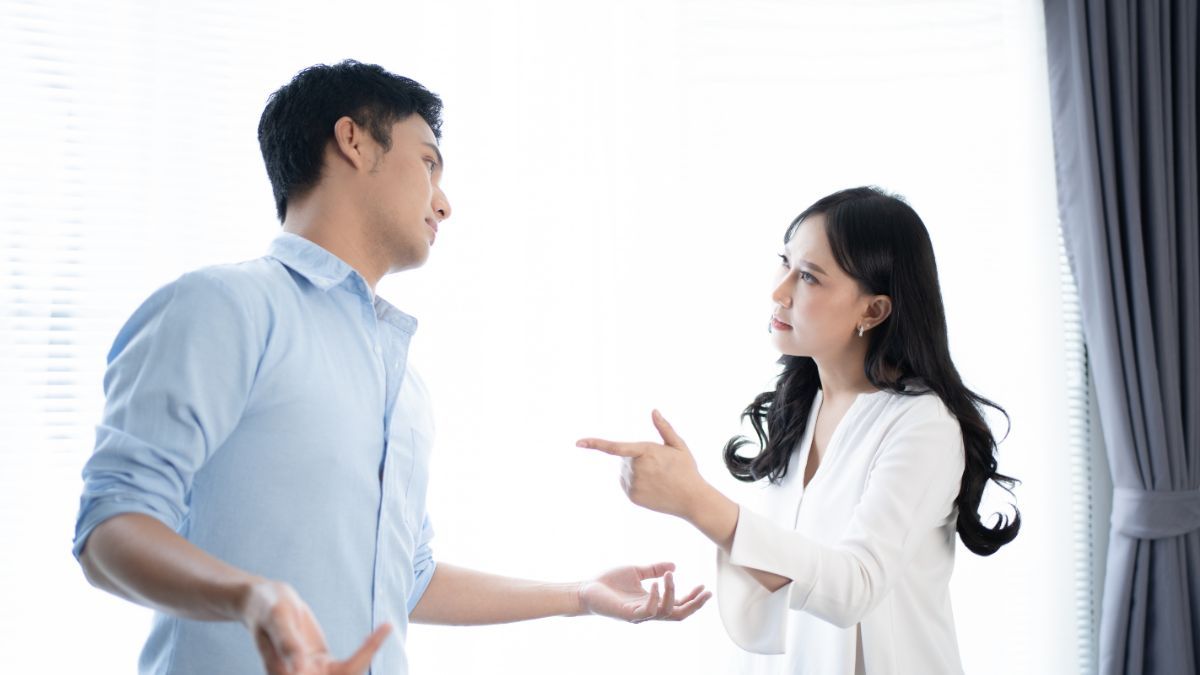 10 Ciri-Ciri Pasangan Posesif yang Mungkin Tidak Kamu Sadari