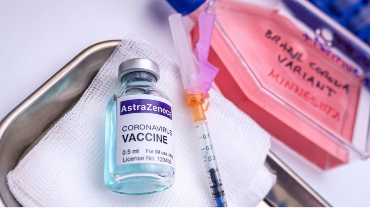 Vaksin AstraZeneca Terbuat dari Adenovirus Simpanse, Apakah Itu?
