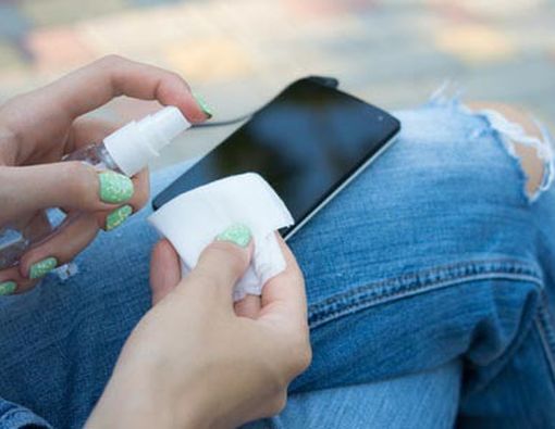 Hati-Hati, Ponsel Anda Bisa Jadi Sumber Penyakit