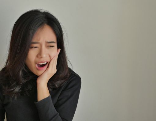 Dampak Stres terhadap Kesehatan Gigi dan Mulut