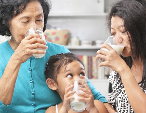 Mengenal Perbedaan Susu Murni, Pasteurisasi, UHT, Evaporasi, dan Kental Manis