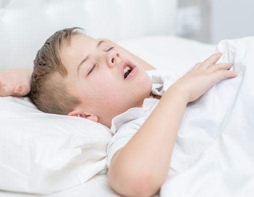 Anak Tidur Ngorok, Perlukah Waspada?