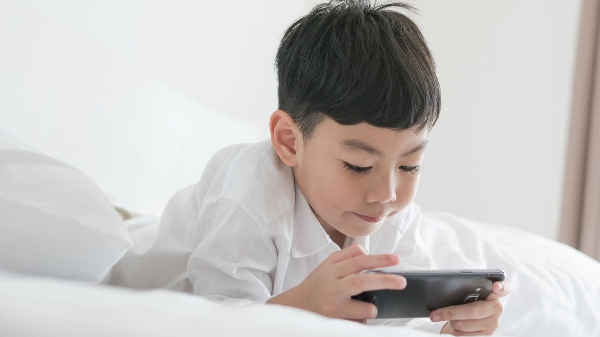 Benarkah Sering Main Gawai Menyebabkan ADHD? (Pritsana/Shutterstock)