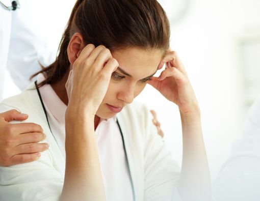 Tips Membantu Teman yang Kena Migrain