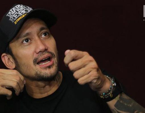 Tora Sudiro, Dumolid, dan Sindrom Tourette