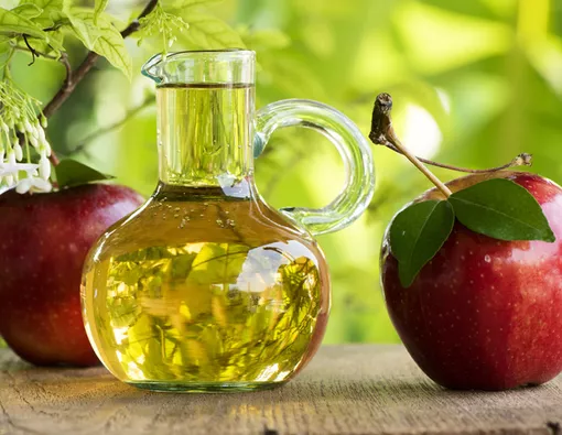 Turunkan Kolesterol Pakai Cuka Apel, Ampuhkah?